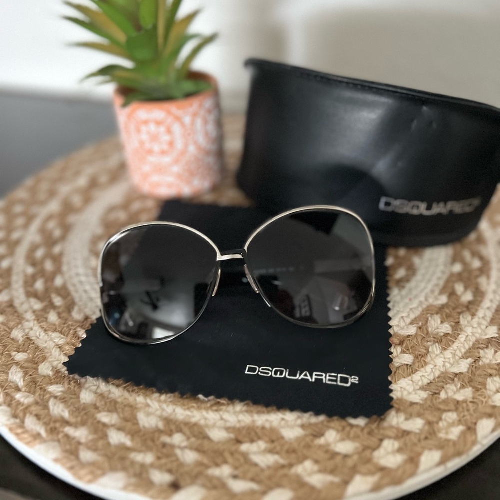 DSQUARED2 Black Sunglasses
